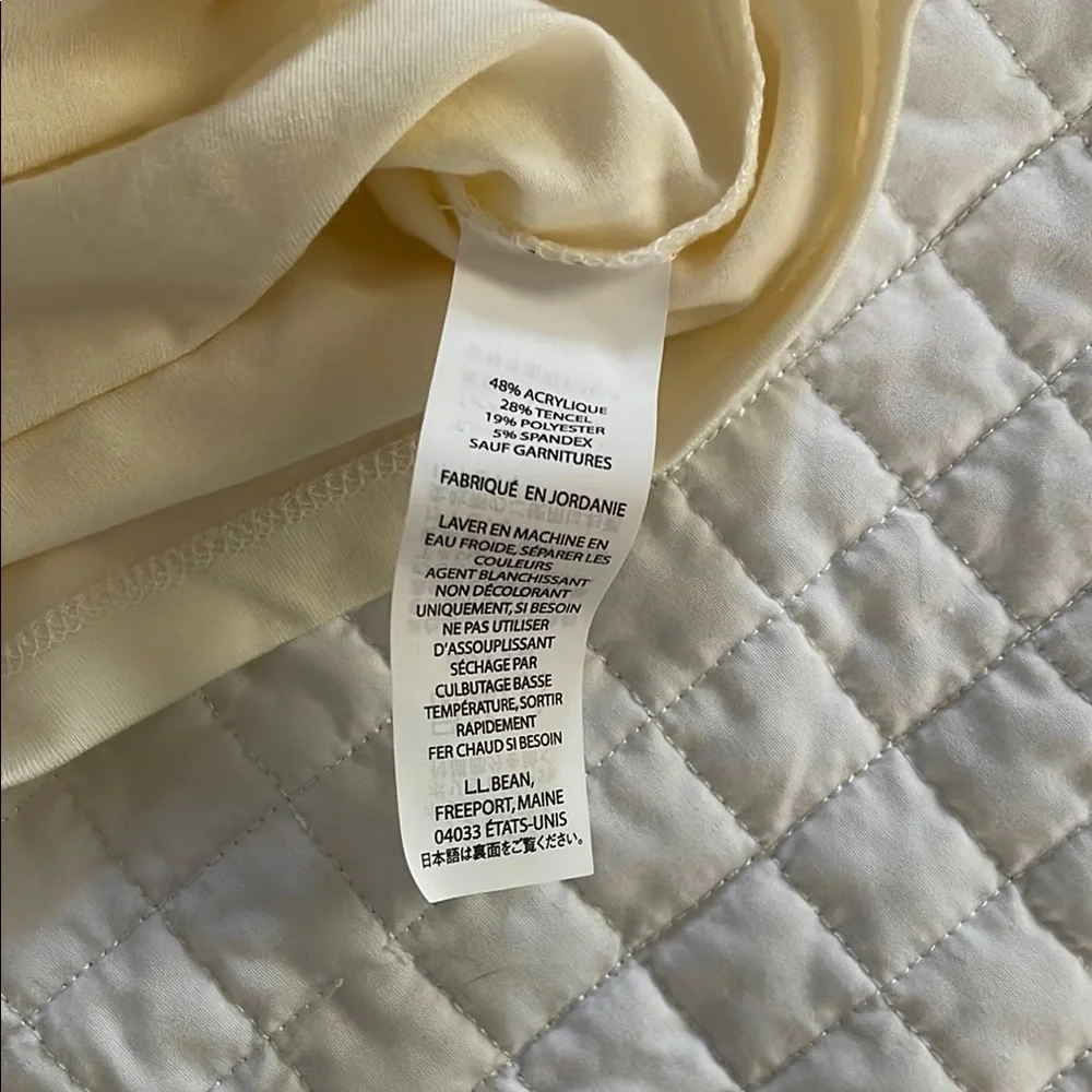 L.L. Bean Cream Fitted Long Sleeve T-Shirt-NWT- “Heat keepers long underwear” - Picture 3 of 4